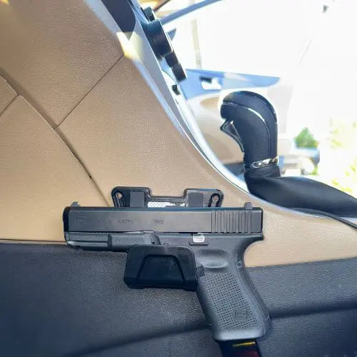 Magnetic pistol mount