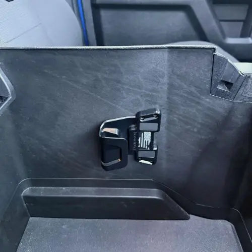 Magnetic pistol mount